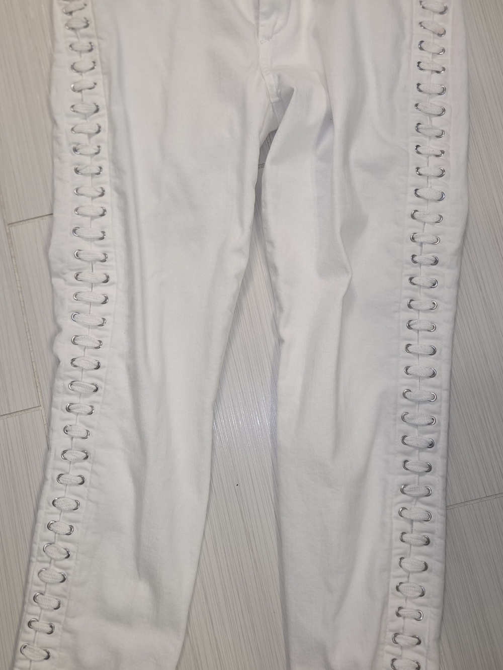 True Religion White Lace-Up Side Detail  Jeans